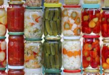 მსუბუქად დამარილებული ხრაშუნა კიტრი ერთ ღამეში.