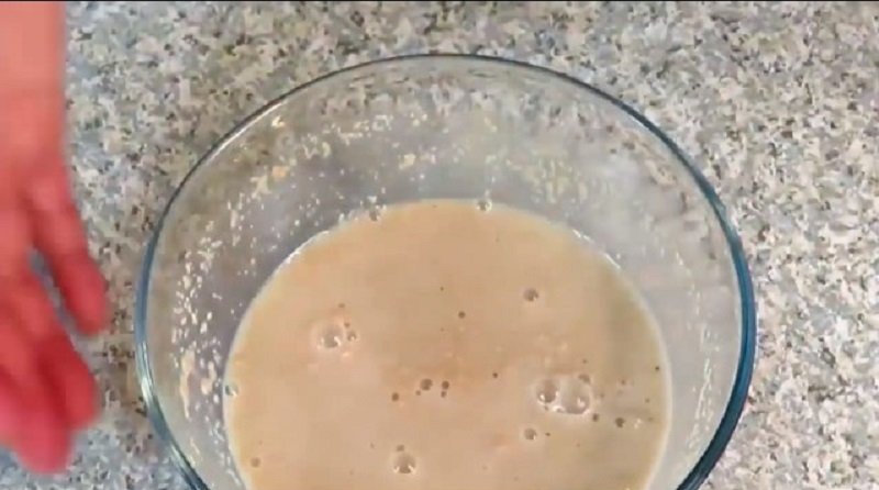 дрожжи с сахаром