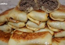 Წვნიანი და თხელი ბლინები დაფქვილი ხორცით