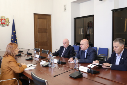 სკოლის ექიმის როლი საქართველოში: რა გამოწვევები არსებობს