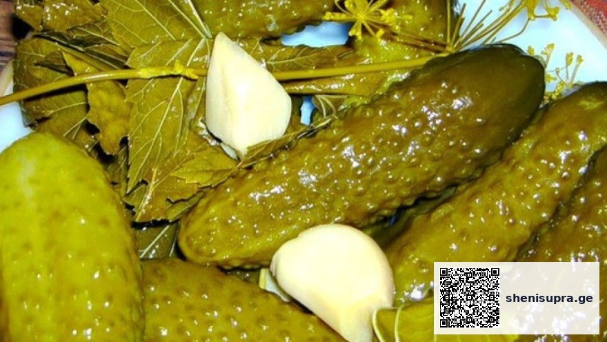 პოპულარული რეცეპტი, რომლითაც მჟავე კიტრი ყოველთვის გამოდის ხრაშუნა და გემრიელი. | შენი სუფრა